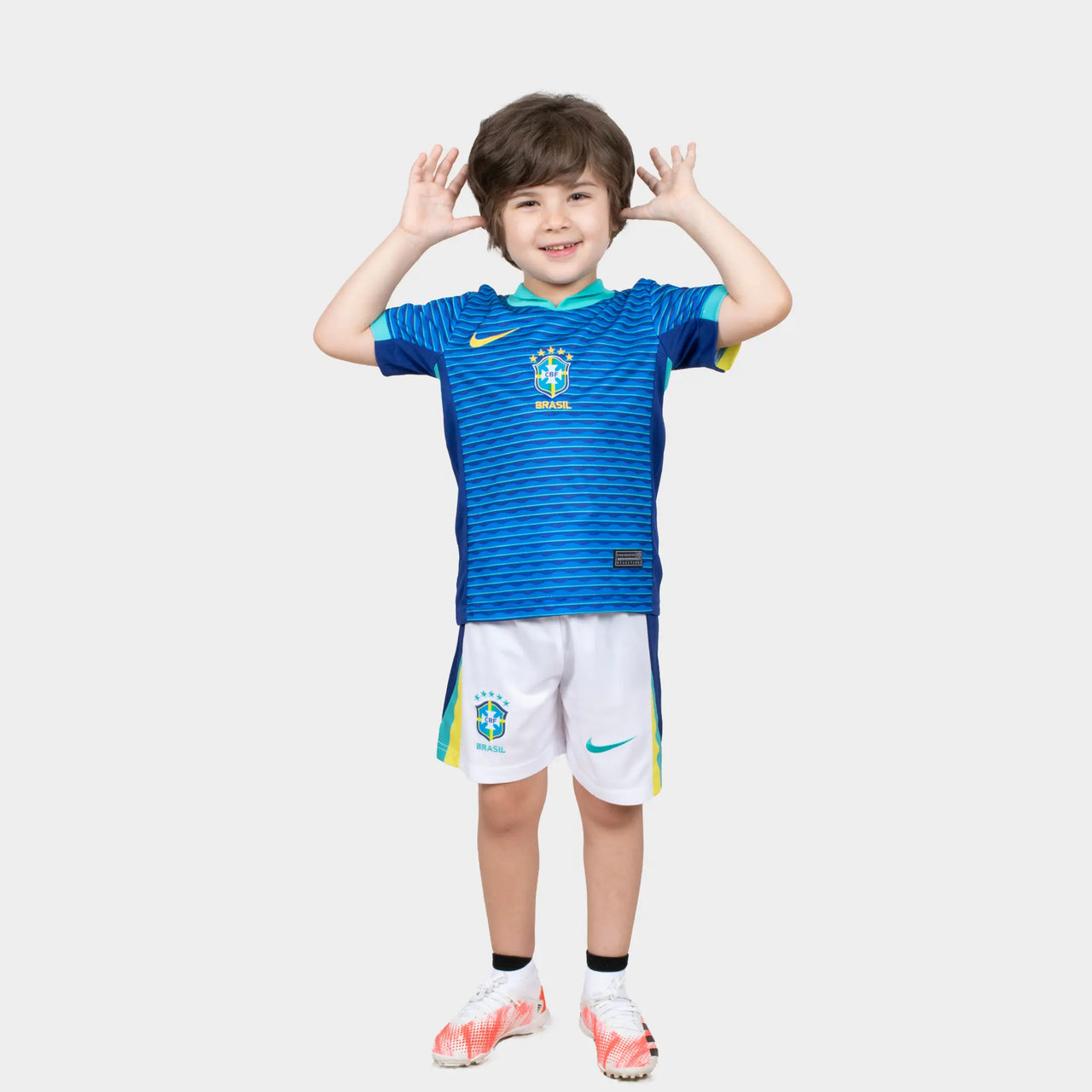طقم البرازيل الاحتياطي للأطفال 24/25