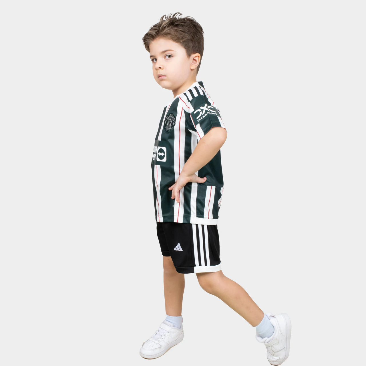 Kit extérieur enfant Manchester United 23/24