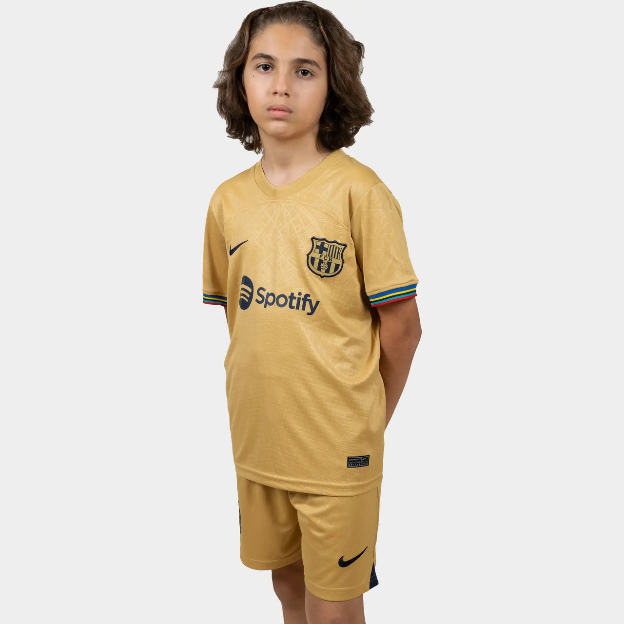 Kit extérieur enfants Barcelone 22/23