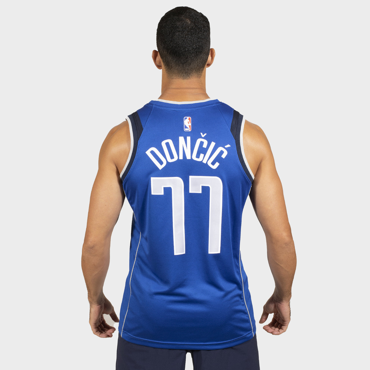 Dallas Mavericks Luka Doncic – Icon Edition