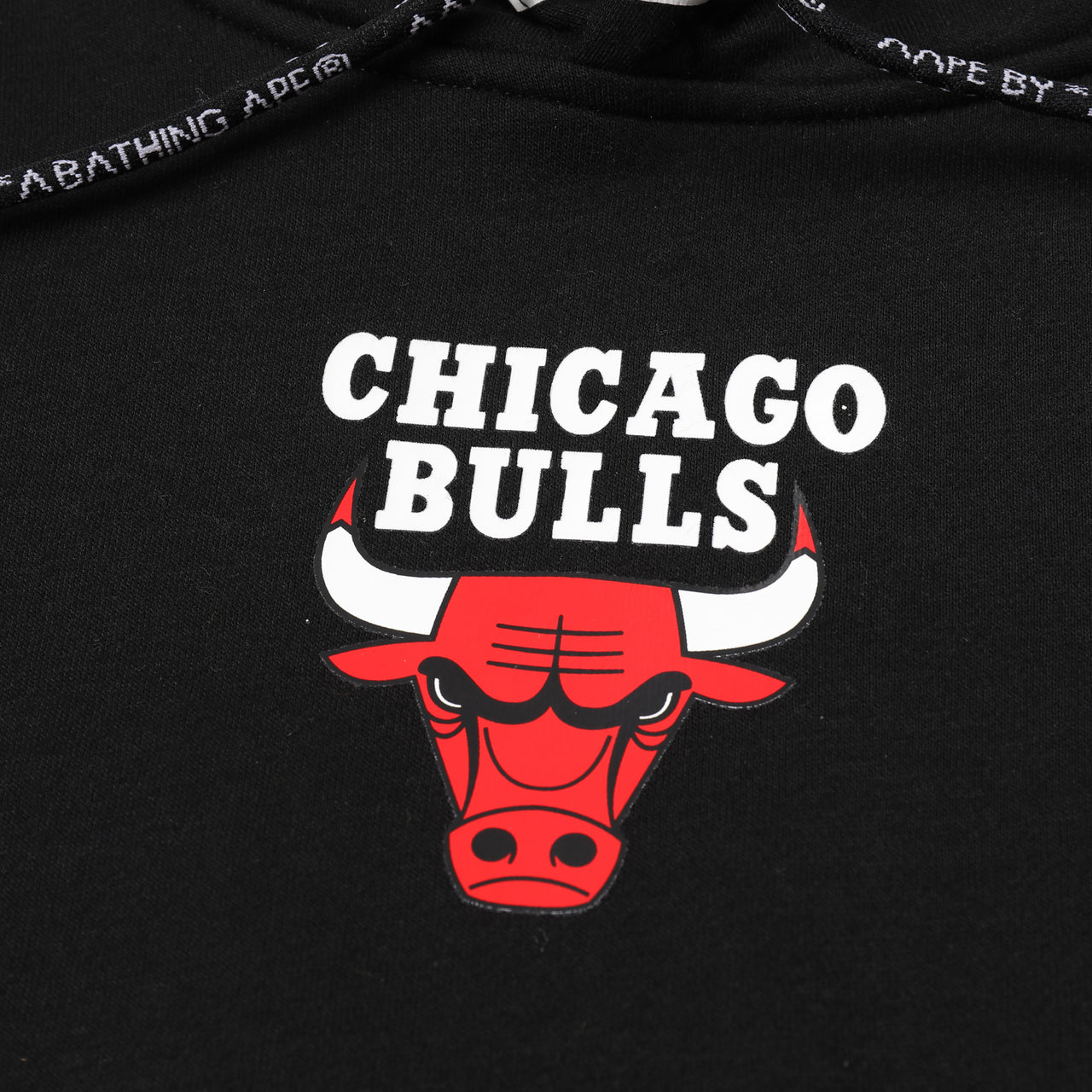 Sweat à capuche noir des Chicago Bulls